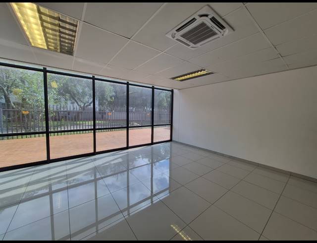 304M² OFFICE TO LET IN SANDTON CENTRAL